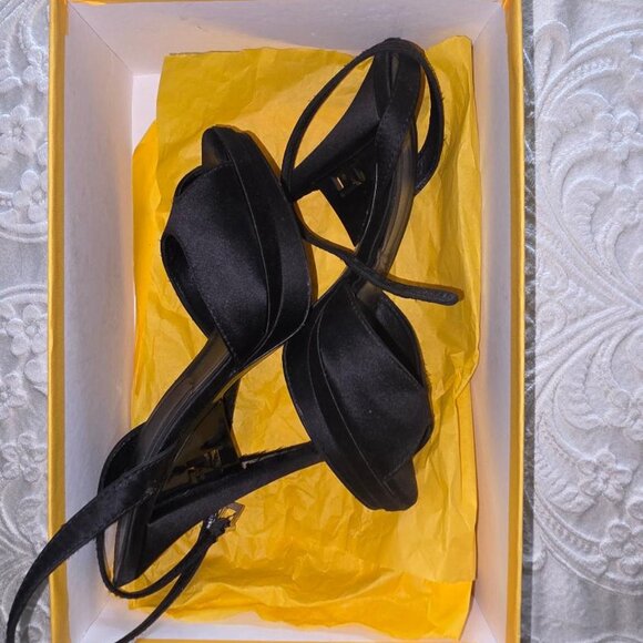 AUTHENTIC SILK FENDI HIGH HEEL STRAPPY SHOES  - Size 7.5 (37-1/2) - Picture 1 of 11